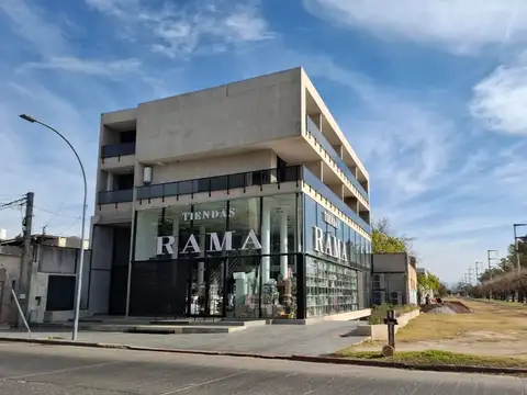 Venta cochera en av. nores martínez barrio jardín