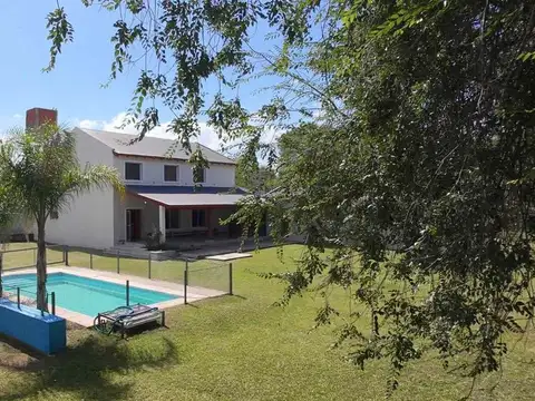 Venta casa 3 dorm costanera rio cosquin y sierras