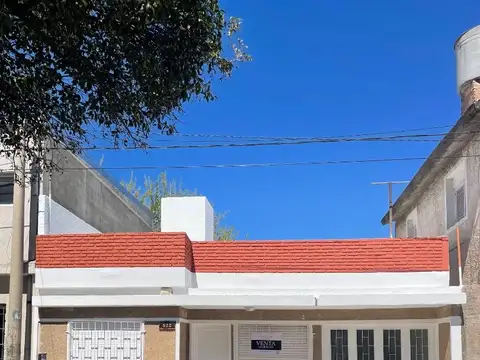 Casa a la venta! a mts valparaíso! totalmente renovada