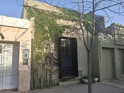 Se venden 3 propiedades pleno centro villa maria