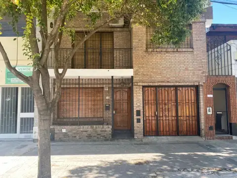 Hermosa casa barrio abasto