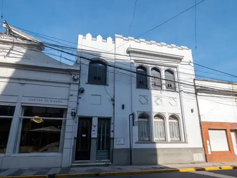 Planta baja de 4 dormitorios en el centro