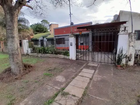 Venta casa quinta 2 dorm pileta altos del sauce