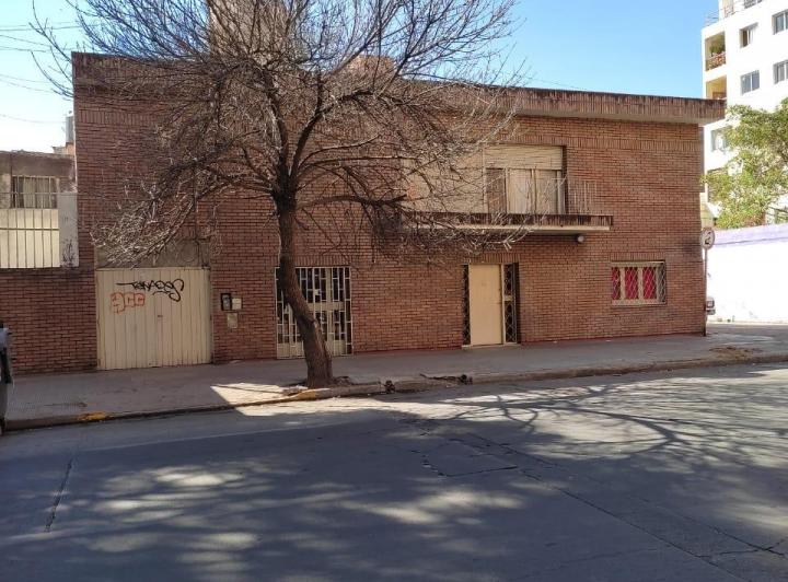 Casa · 205m² · 6 Ambientes