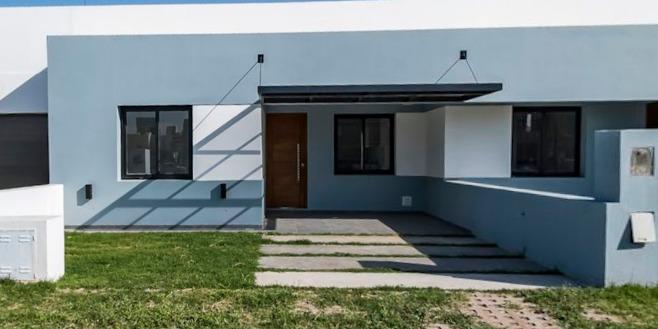 Casa · 92m² · 5 Ambientes · 1 Cochera