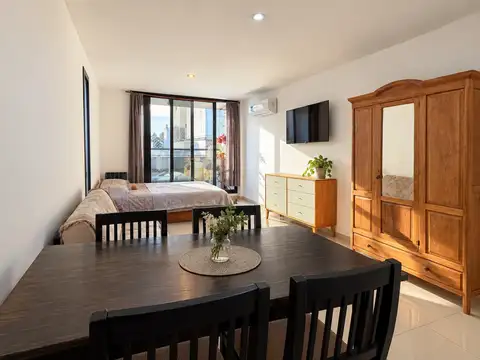 Venta monoambiente al frente con balcón pichincha