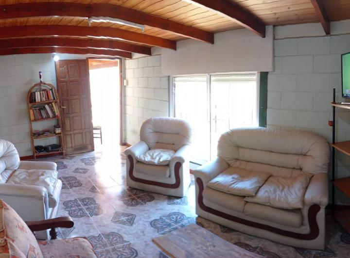 Casa · 65000m² · 5 Ambientes