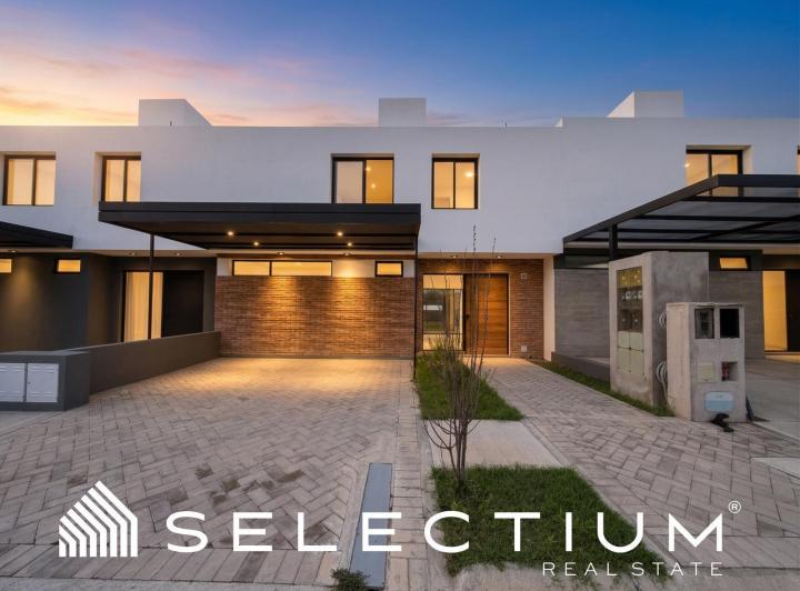 Casa · 160m² · 5 Ambientes · 2 Cocheras