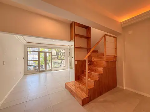 Venta. dúplex de 3 dormitorios con terraza exclusiva y balcones - centro, rosario.