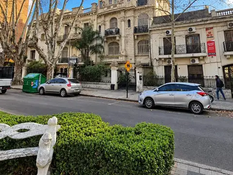 Departamento de 2 dormitorios por escalera venta balcon aterrazado con parrillero centro rosario