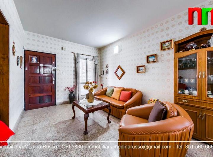 Casa · 152m² · 11 Ambientes · 2 Cocheras