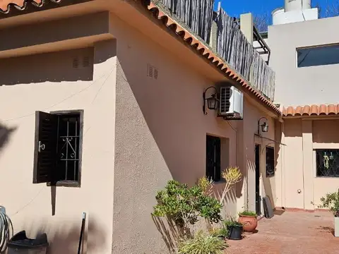 Villa devoto. casa 4 ambientes con jardín en alquiler temporario
