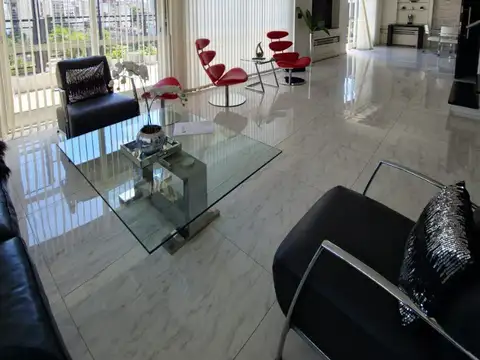 Alquiler temporario en caballito. dúplex de 4 ambientes. balcón. cochera.