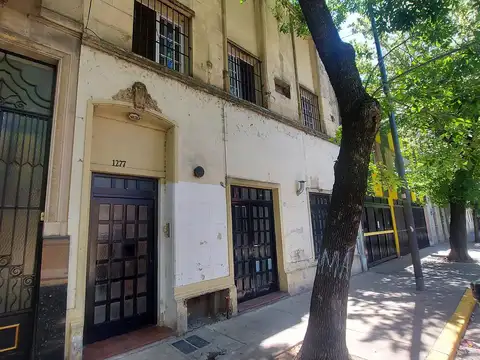 Alquiler ph 2 ambientes con entrepiso en monserrat