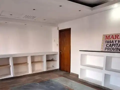 Villa devoto moliere a metros de beiro. local de 36 mts.2 do