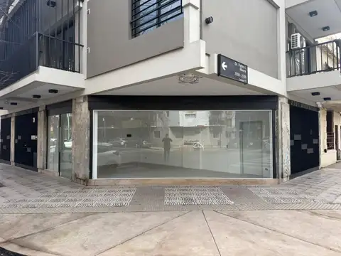 Local en vidal esquina rivero - 40 m²