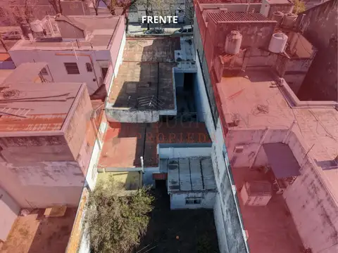 Terreno o casa con local a reciclar en parque avellaneda