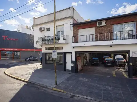 Lote propio 8,66 x 18 hoy local mas departamento