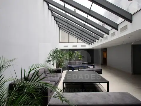 Luminoso monoambiente apto profesional