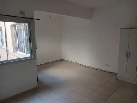 Hermoso monoambiente   divisibles en 1° piso
