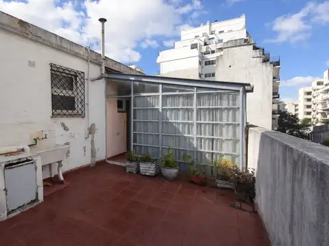 Depto 2 amb. y medio venta almagro c/ terraza