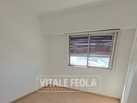 Alquiler depto 2 amb en liniers muy luminoso