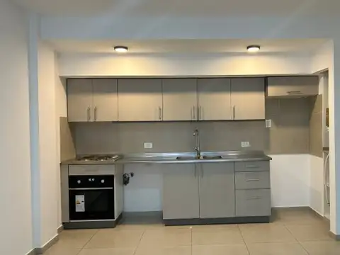 Alquiler | dto. 3 amb. c/balcón | frente | cochera fija | baño y toilette  | super luminoso | c...