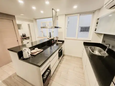 Venta departamento 4 amb. con espacio guardacoche en cañitas