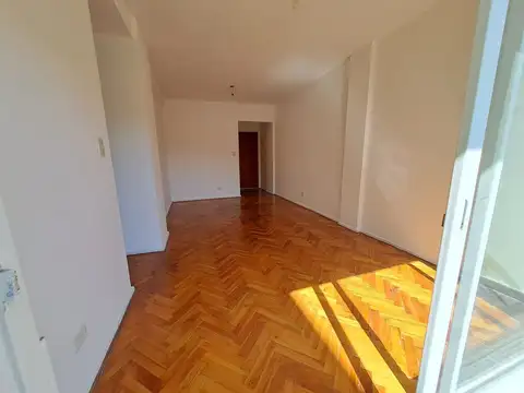 Alquiler departamemto 2 ambientes balcón paternal