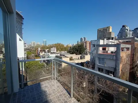 Alquiler monoambiente al frente con balcón piso 5 las cañitas