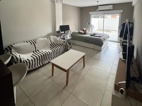 Alquiler monoambiente con patio amoblado saavedra