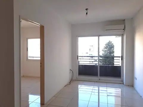 Lindo departamento de 2 ambientes al contrafrente con balcon. amenities
