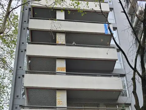 Muy buen departamento de 2 ambientes con cochera