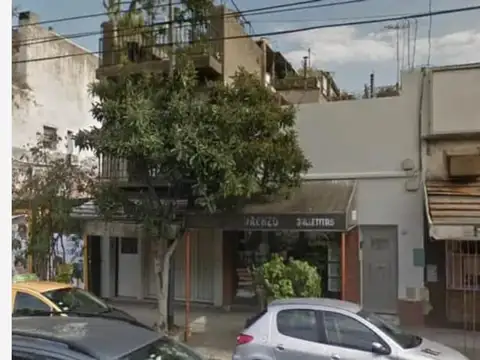 Oportunidad local en venta ubicado en flores a refaccionar d