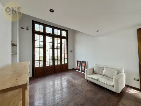 Ph en venta de 6 ambientes con patio y balcon sin expensas