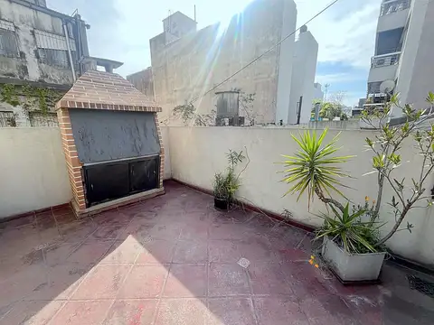 Ph 3 ambientes con patio - terraza y parrilla con 80 metros totales ¡bajas expensas!