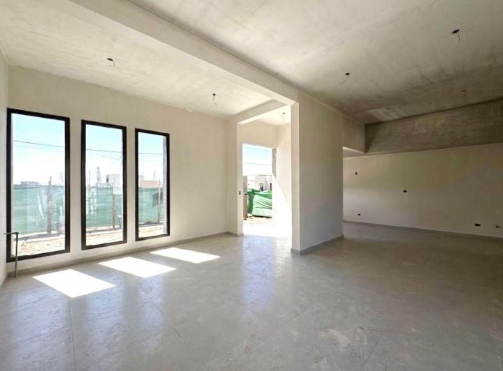 Casa · 150m² · 5 Ambientes · 2 Cocheras