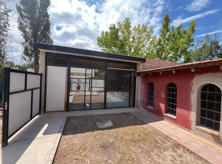 Casa · 163m² · 15 Ambientes · 3 Cocheras