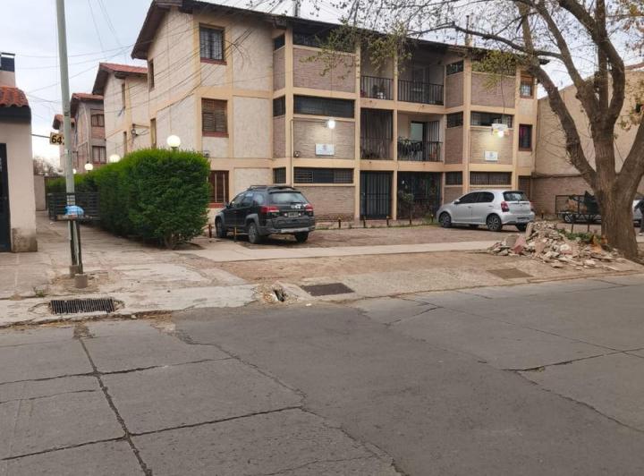 Departamento · 68m² · 4 Ambientes · 1 Cochera