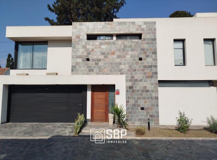 Casa · 130m² · 5 Ambientes