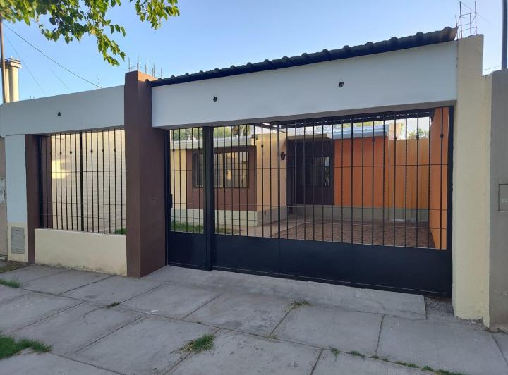 Casa · 150m² · 3 Dormitorios · 1 Cochera