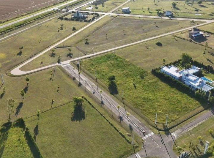 Terreno · 900m²