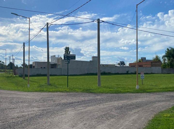 Terreno · 301m²