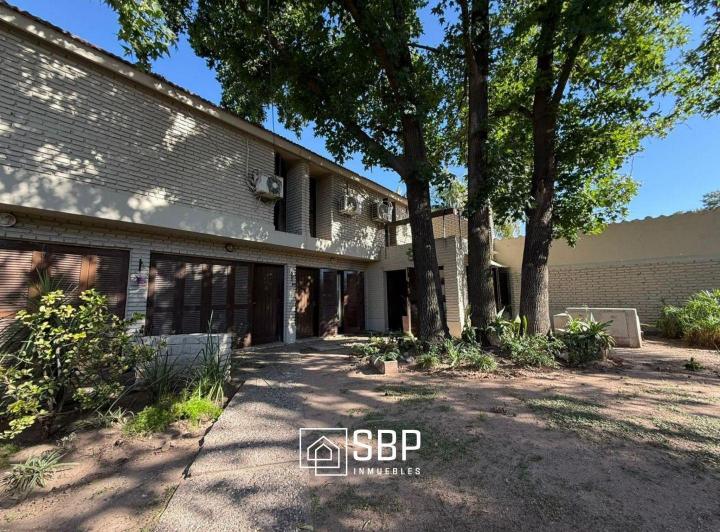 Casa · 110m² · 3 Ambientes · 1 Cochera