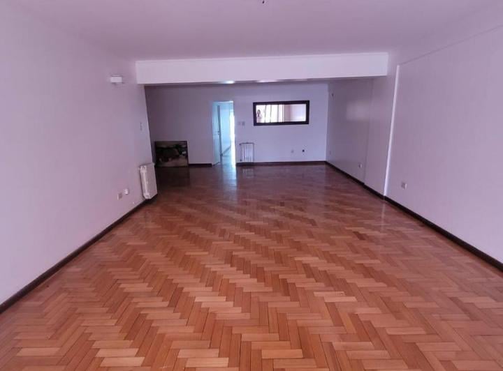 Departamento · 120m² · 5 Ambientes · 1 Cochera