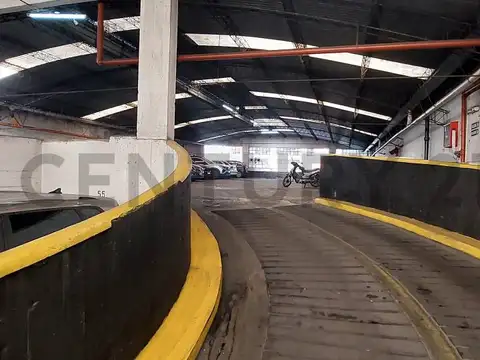 Venta cochera cubierta fija. almagro