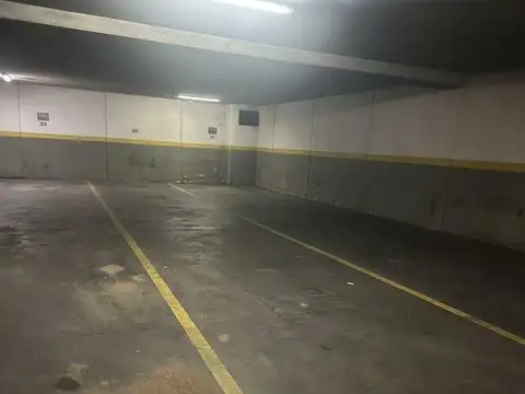 Cochera en recoleta