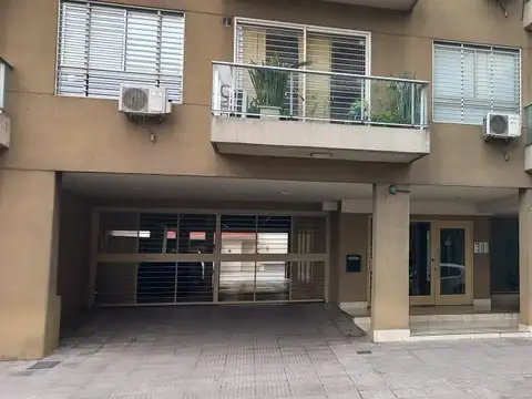 Cochera en monte castro