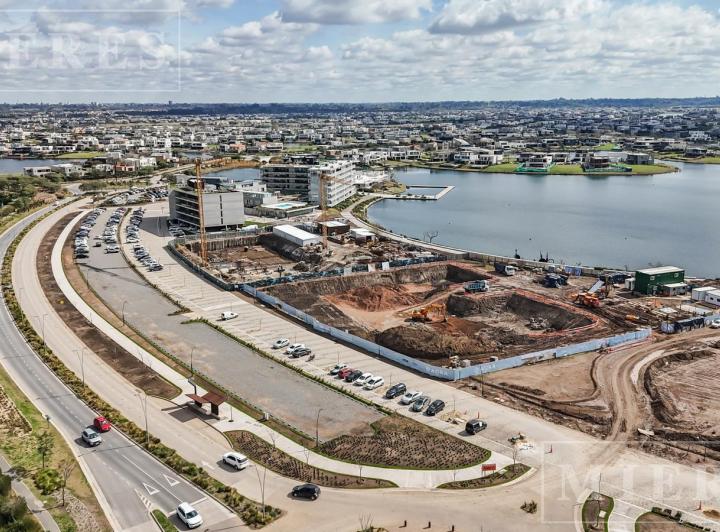 Terreno · 700m²