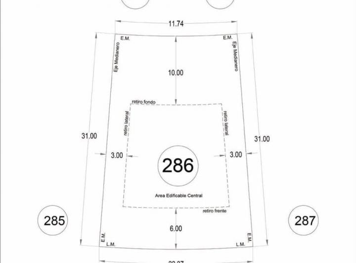 Terreno · 621m²